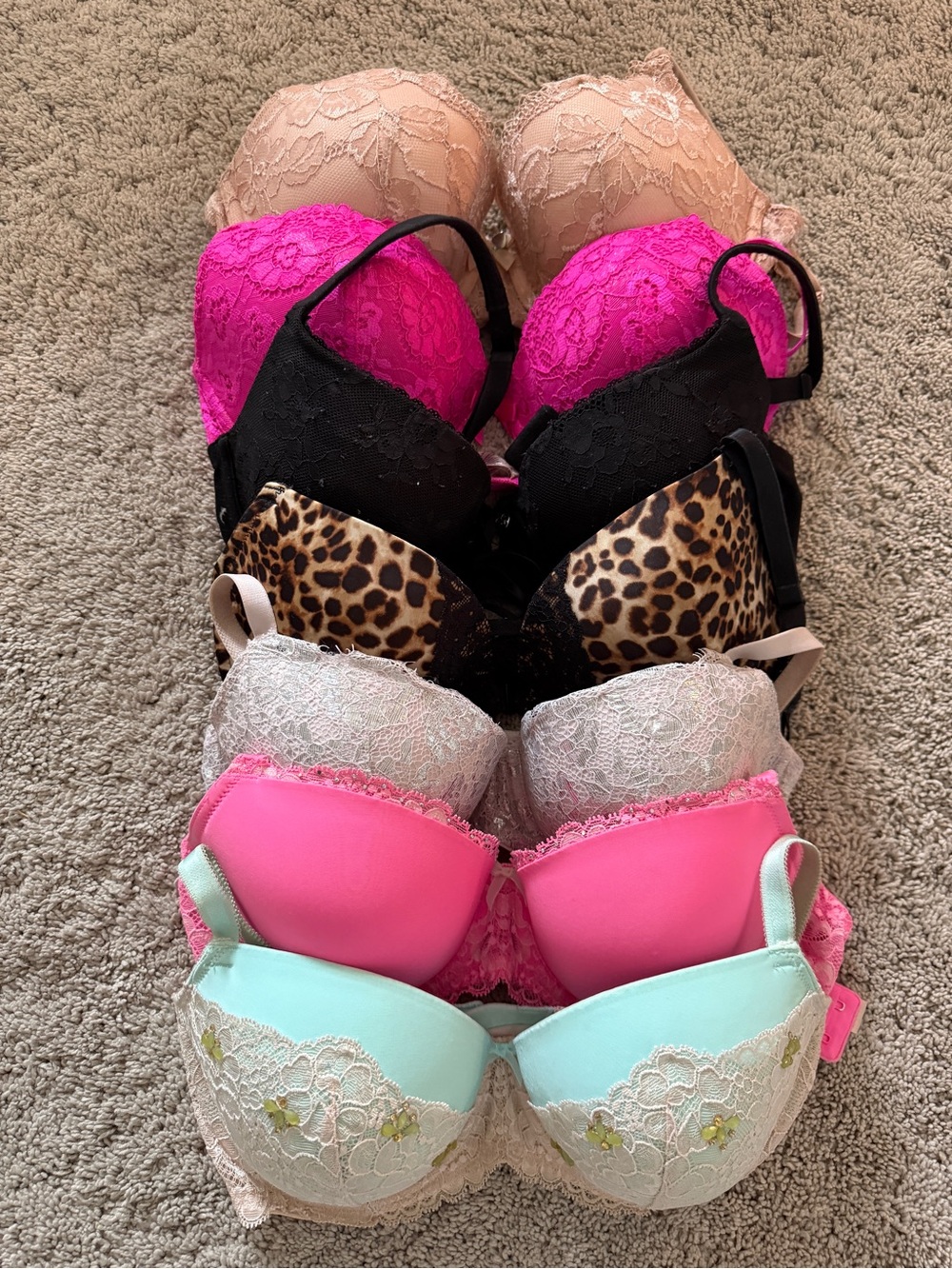 Box of 7 Victoria’s Secret Bra’s